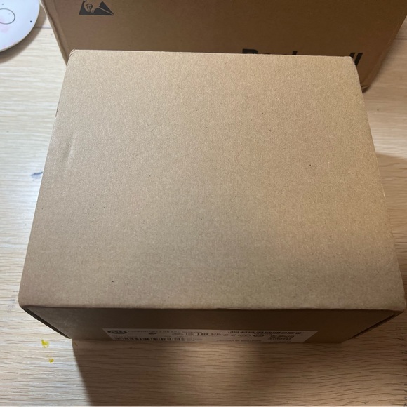 Allen-Bradley 1769-L33ER CompactLogix 2 MB ENet Controller - Picture 2 of 3